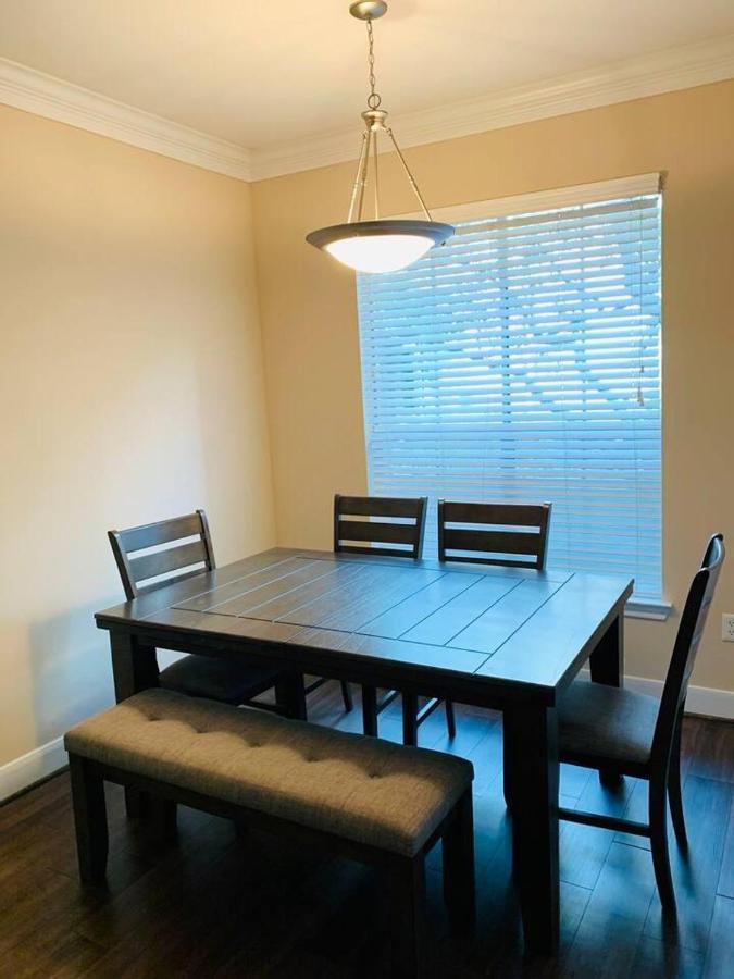 2 Bedroom Easy Access To Med Center, Nrg, Downtown Houston Eksteriør bilde